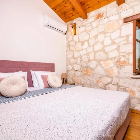 Villa Artemisia By