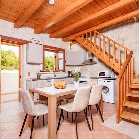 Artemisia By * אגיוס ניקולאוס